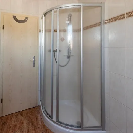 Lehmann, Ursel Apartment