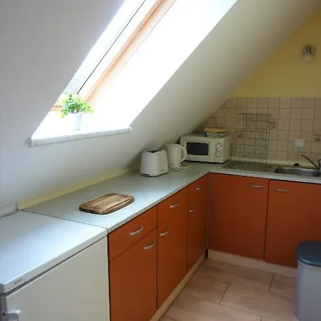 Lehmann, Ursel Apartment