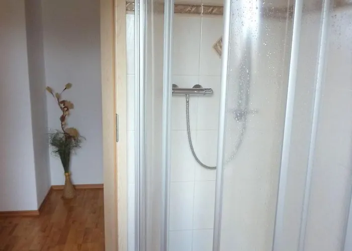 شقة Lehmann, Ursel