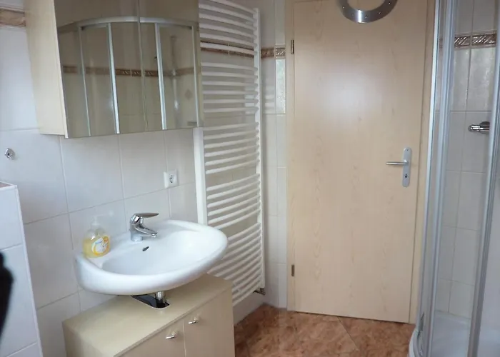 Lehmann, Ursel شقة *